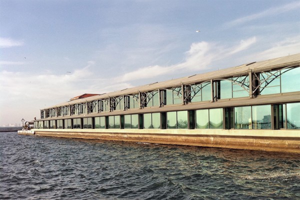 KONAK PIER